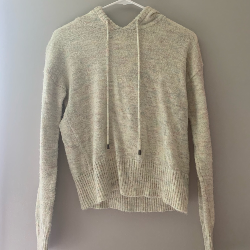 Cute thin sweatshirt with hood